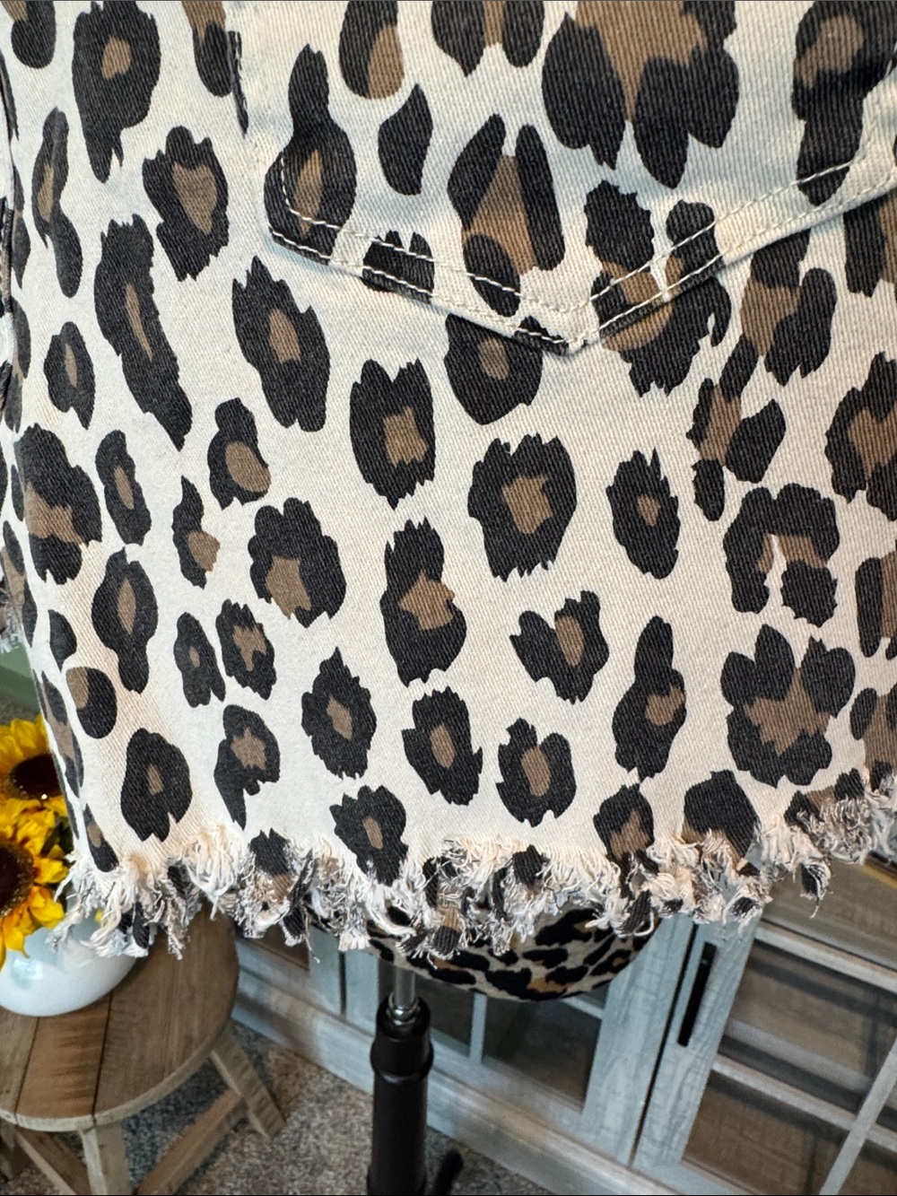 Jess Lea Leopard Print Frayed Hem Women's Shorts - Beige/Black NWT  Sz XL - Picture 3 of 8